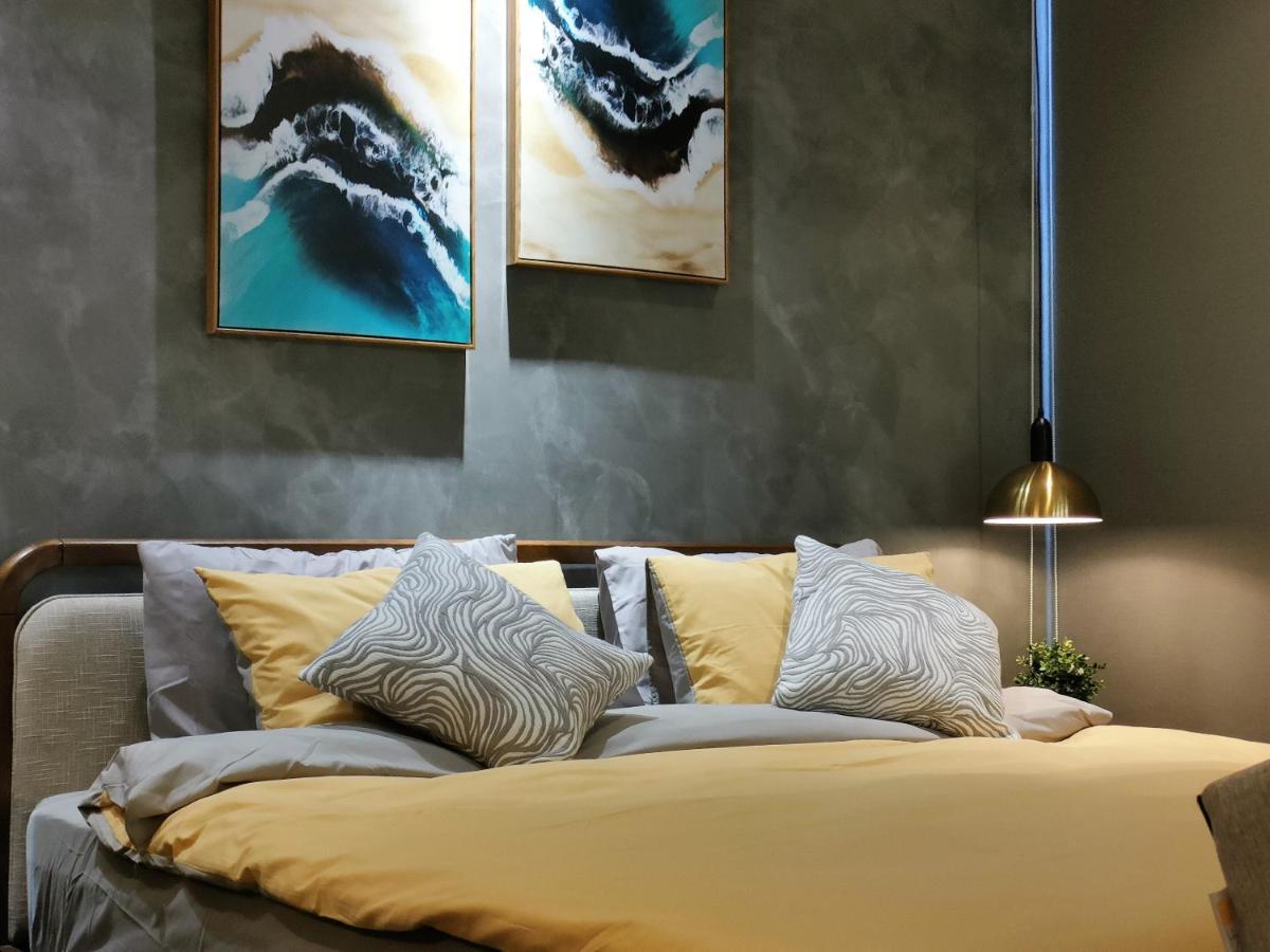 Scarletz Suites, Luxury Suites Klcc By Birdy Stay 쿠알라룸푸르 외부 사진