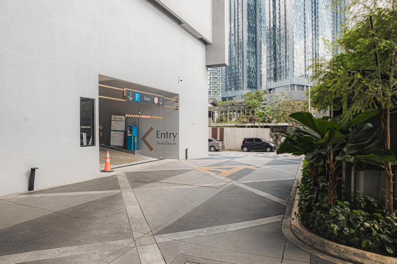 Scarletz Suites, Luxury Suites Klcc By Birdy Stay 쿠알라룸푸르 외부 사진